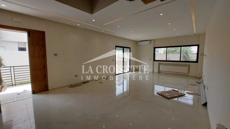 Duplex S+3 avec jardin à La Soukra